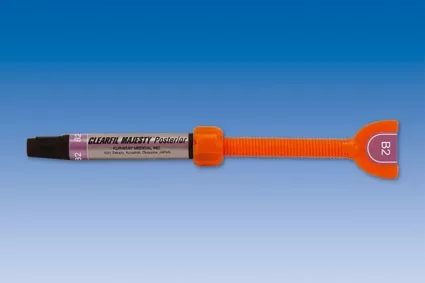Clearfil Majesty Posterior Seringue B2