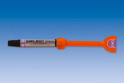 Clearfil Majesty Posterior Seringue Oa3